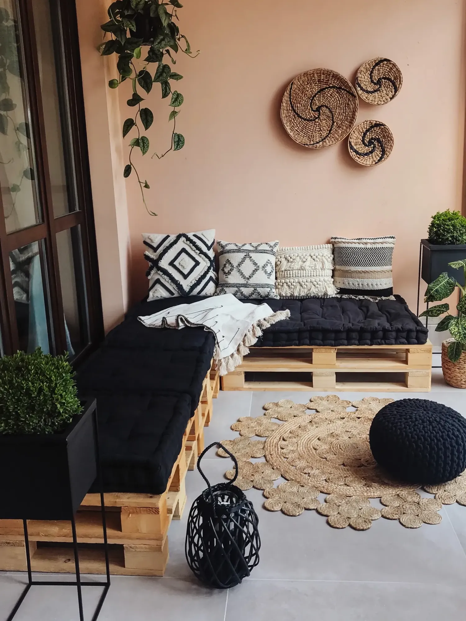 Discount Beliani Lanterna MAURITIUS Legno di salice Nero