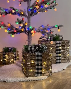Online Beliani LED ARRESKOV Regali di Natale 20/25/30 cm Marrone Bianco Marrone Nero