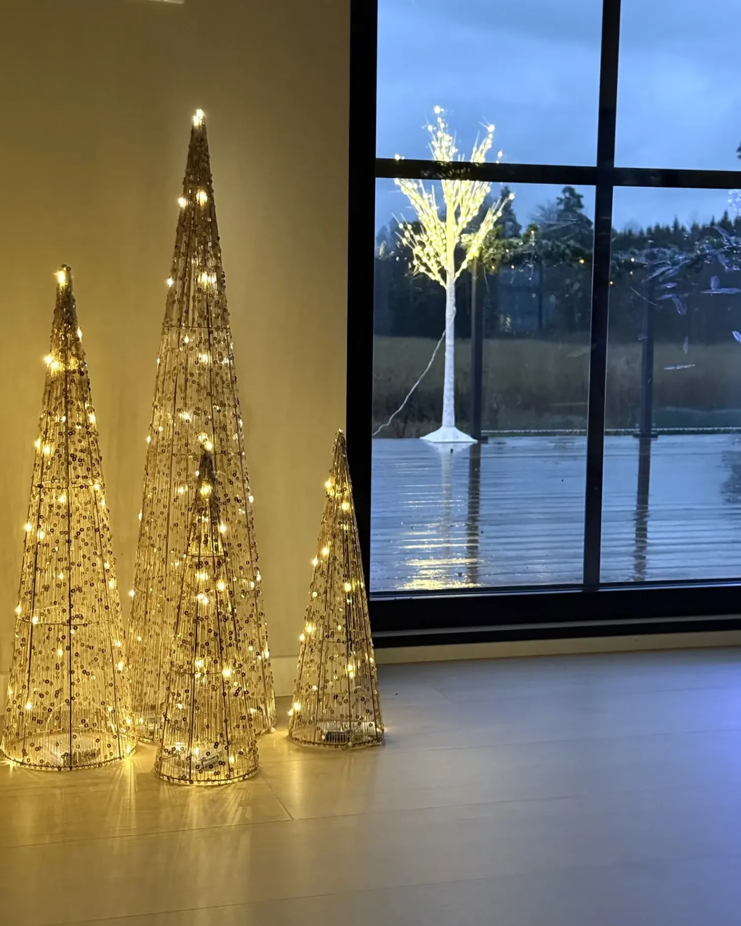 Online Beliani LED VEJLESO Albero di Natale 40/60/80 cm Oro
