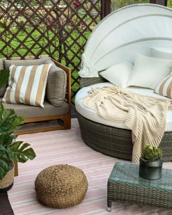 Beliani Lettino da giardino SYLT LUX Rattan sintetico (PE) Grigio Bianco Grigio