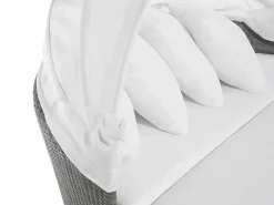 Beliani Lettino da giardino SYLT LUX Rattan sintetico (PE) Grigio Bianco Grigio
