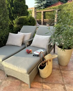 Best Beliani Lettino Prendisole con Cuscino VASTO Rattan sintetico (PE) Tortora Grigio