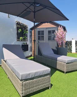 Beliani Lettino Prendisole con Cuscino TURIN Rattan sintetico (PE) Grigio