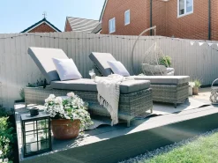 Beliani Lettino Prendisole con Cuscino TURIN Rattan sintetico (PE) Grigio