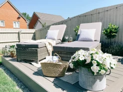 Beliani Lettino Prendisole con Cuscino TURIN Rattan sintetico (PE) Grigio