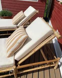 Outlet Beliani Lettino Prendisole con Cuscino LIGURE Bambù Marrone Bianco Marrone