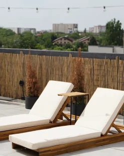 Discount Beliani Lettino Prendisole con Cuscino GRANARI Legno d'acacia Marrone Bianco Marrone