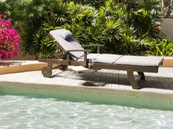 Clearance Beliani Lettino Prendisole con Cuscino AMANTEA PREMIUM II Legno d'acacia Grigio chiaro Marrone Grigio