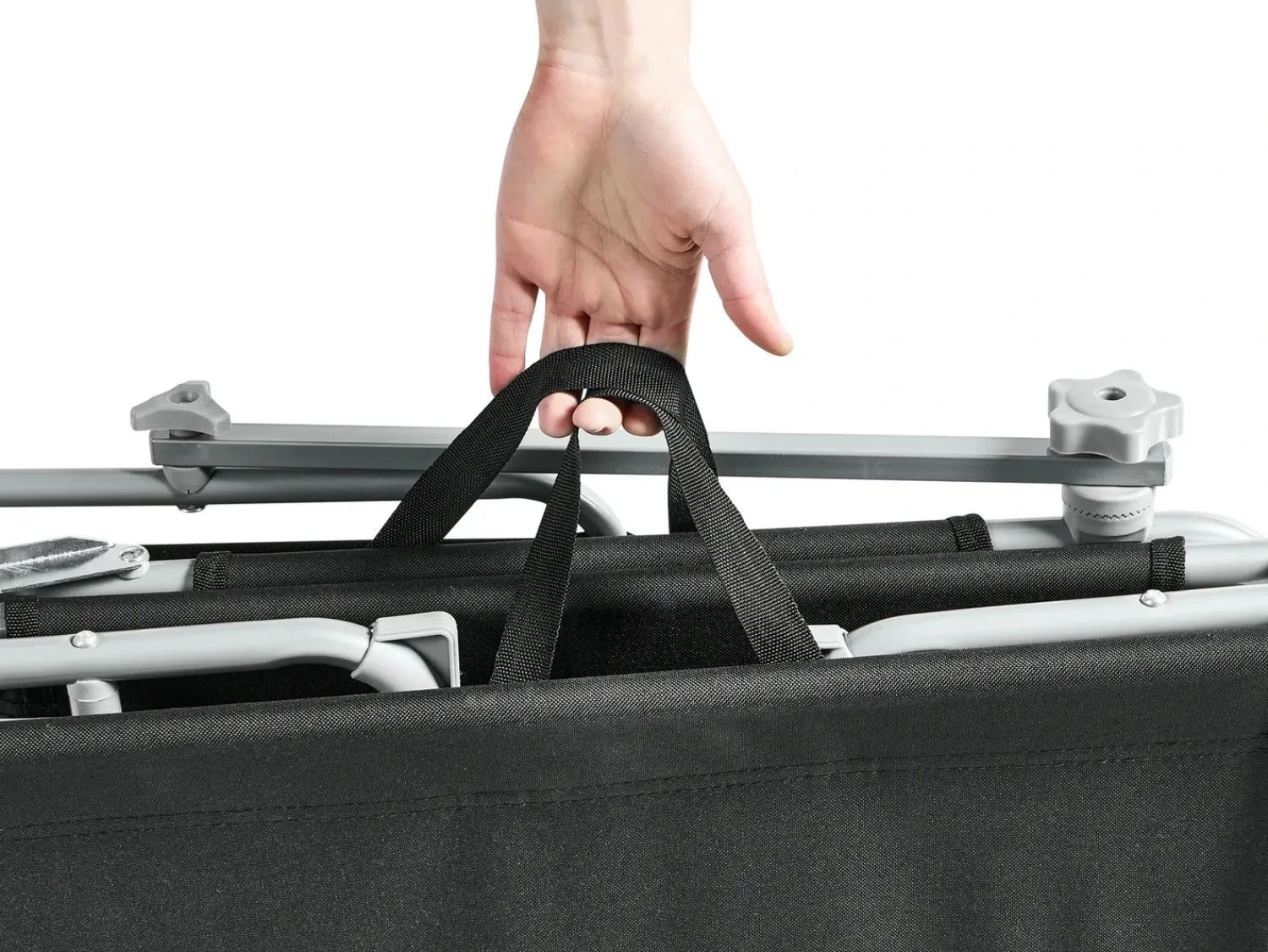 Discount Beliani Lettino Prendisole FOLIGNO Metallo Nero Argento Nero