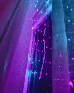 Online Beliani Luci a cascata Smart LED con App KULUSUK 150 x 320 cm Multicolore Trasparente