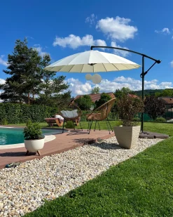 Clearance Beliani Ombrellone a sbalzo 268 cm CALABRIA II chiaro Grigio