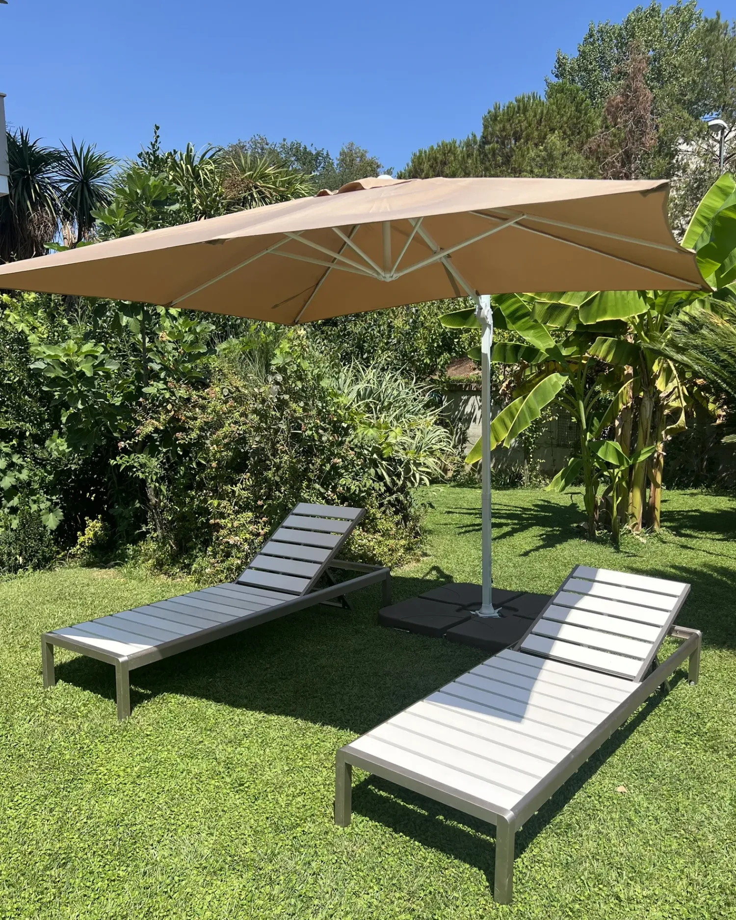 Online Beliani Ombrellone a sbalzo 250 cm MONZA Beige sabbia Bianco Beige