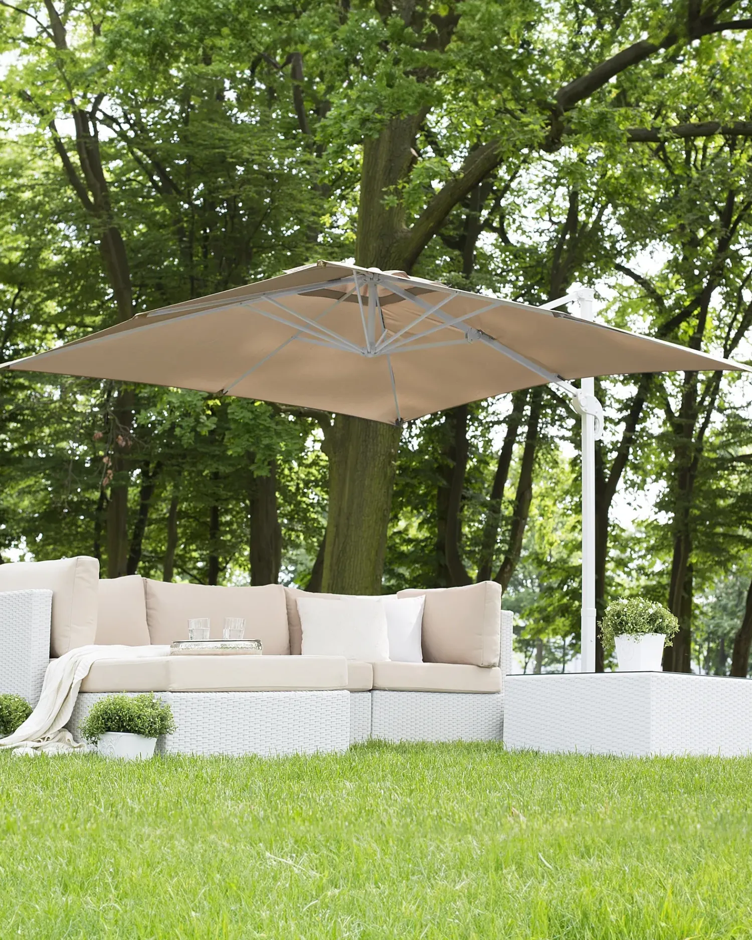 Online Beliani Ombrellone a sbalzo 250 cm MONZA Beige sabbia Bianco Beige