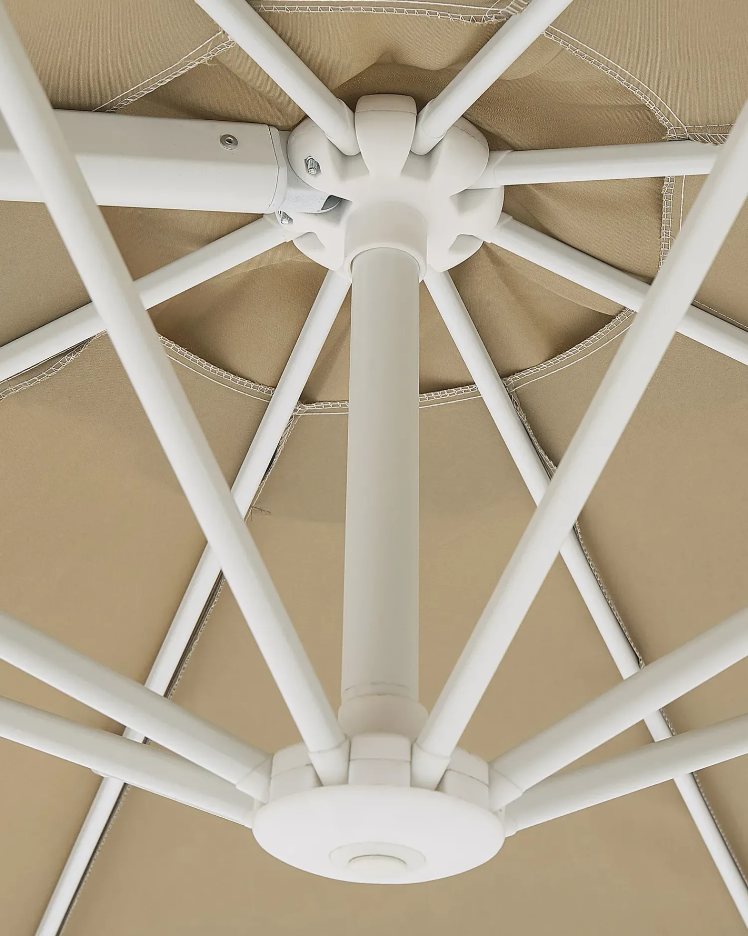Outlet Beliani Ombrellone a sbalzo 295 cm SAVONA II Tortora Bianco Beige