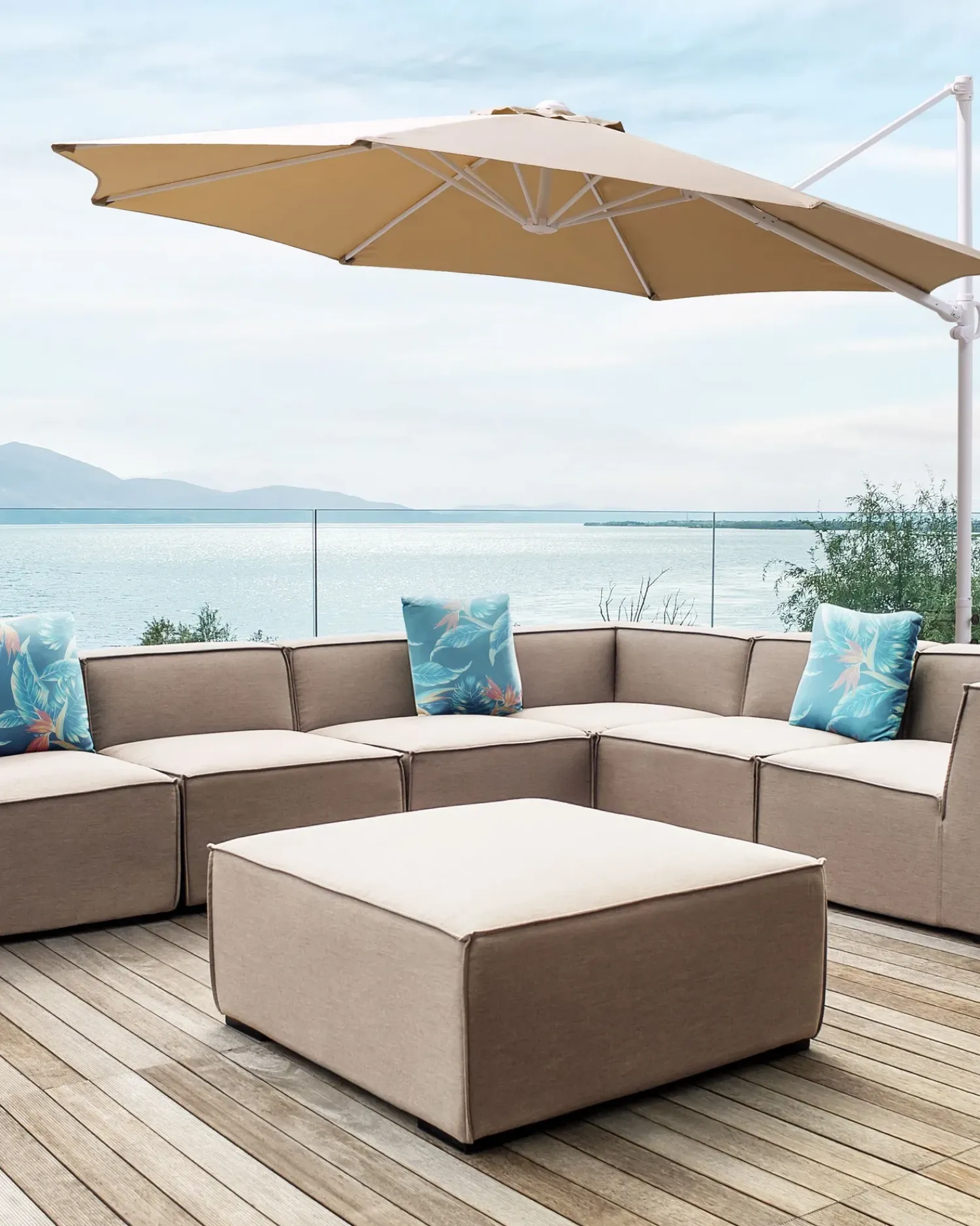 Outlet Beliani Ombrellone a sbalzo 295 cm SAVONA II Tortora Bianco Beige