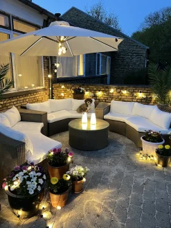 Clearance Beliani Ombrellone a sbalzo LED 285 cm CORVAL Beige Beige Grigio