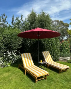 New Beliani Ombrellone da esterno 255 cm BAIA Rosso scuro Rosso Nero