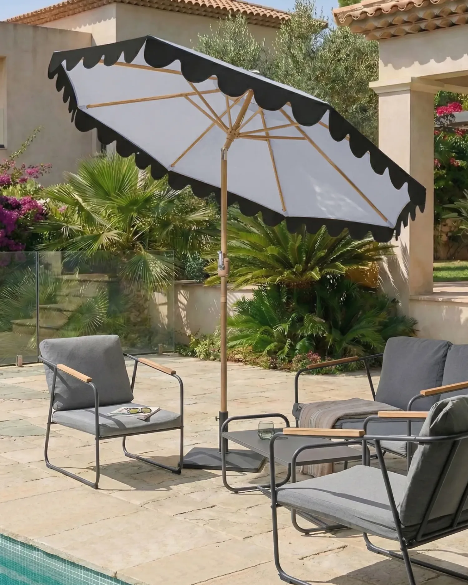 Clearance Beliani Ombrellone da esterno 270 cm ISOLOTTO Grigio Grigio Marrone Nero