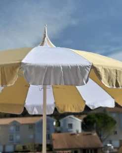 Best Beliani Ombrellone da esterno 245 cm MINOA Bianco/Beige Bianco Beige