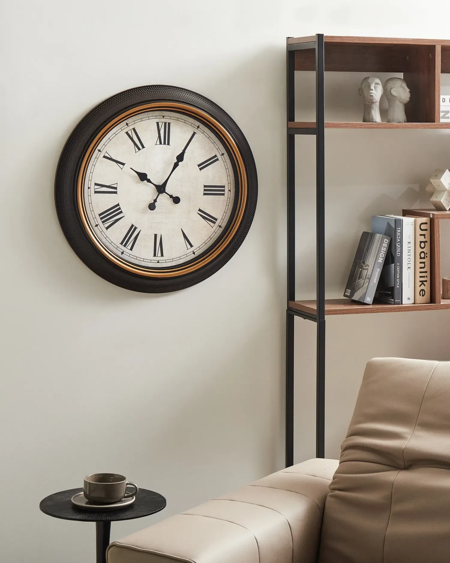 Outlet Beliani Orologio da parete VILLENA 63 cm Nero Oro Nero