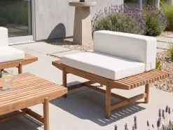 New Beliani Panca da giardino con cuscino GIAVENO 135 cm Legno d'acacia Bianco sporco Bianco Marrone