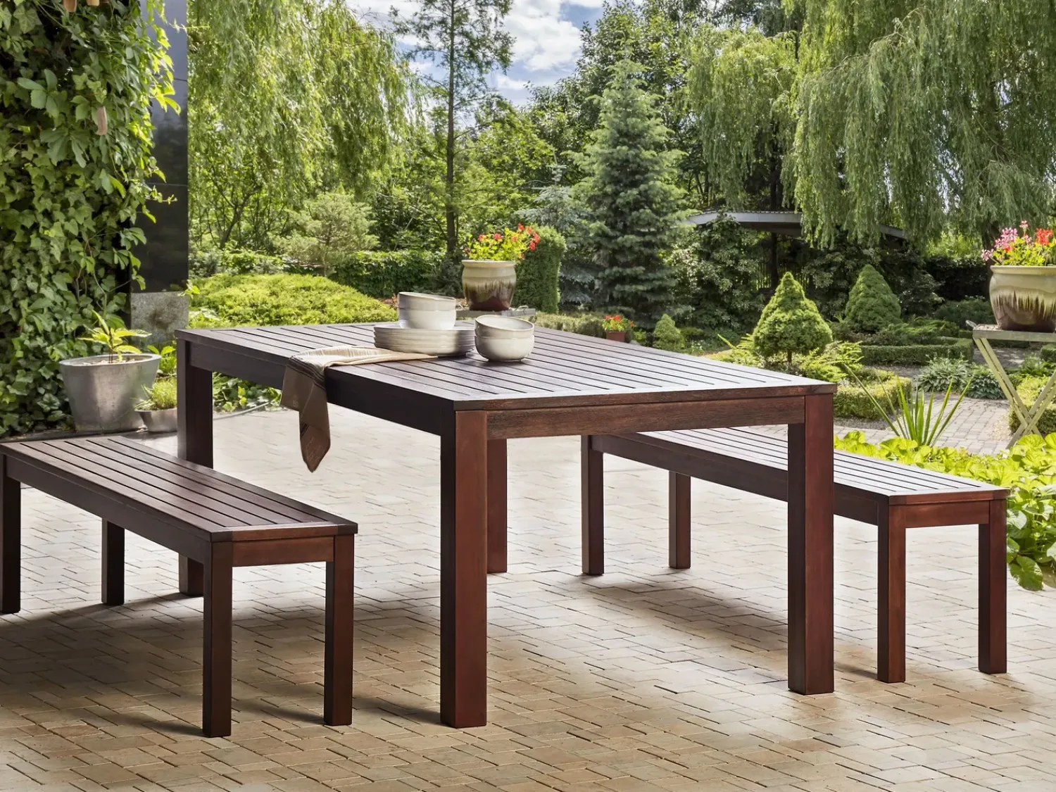Beliani TUSCANIA 160 cm Legno d'eucalipto scuro Marrone