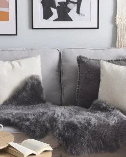 Clearance Beliani Pelle di Pecora ULURU scuro 65 x 110 cm Grigio