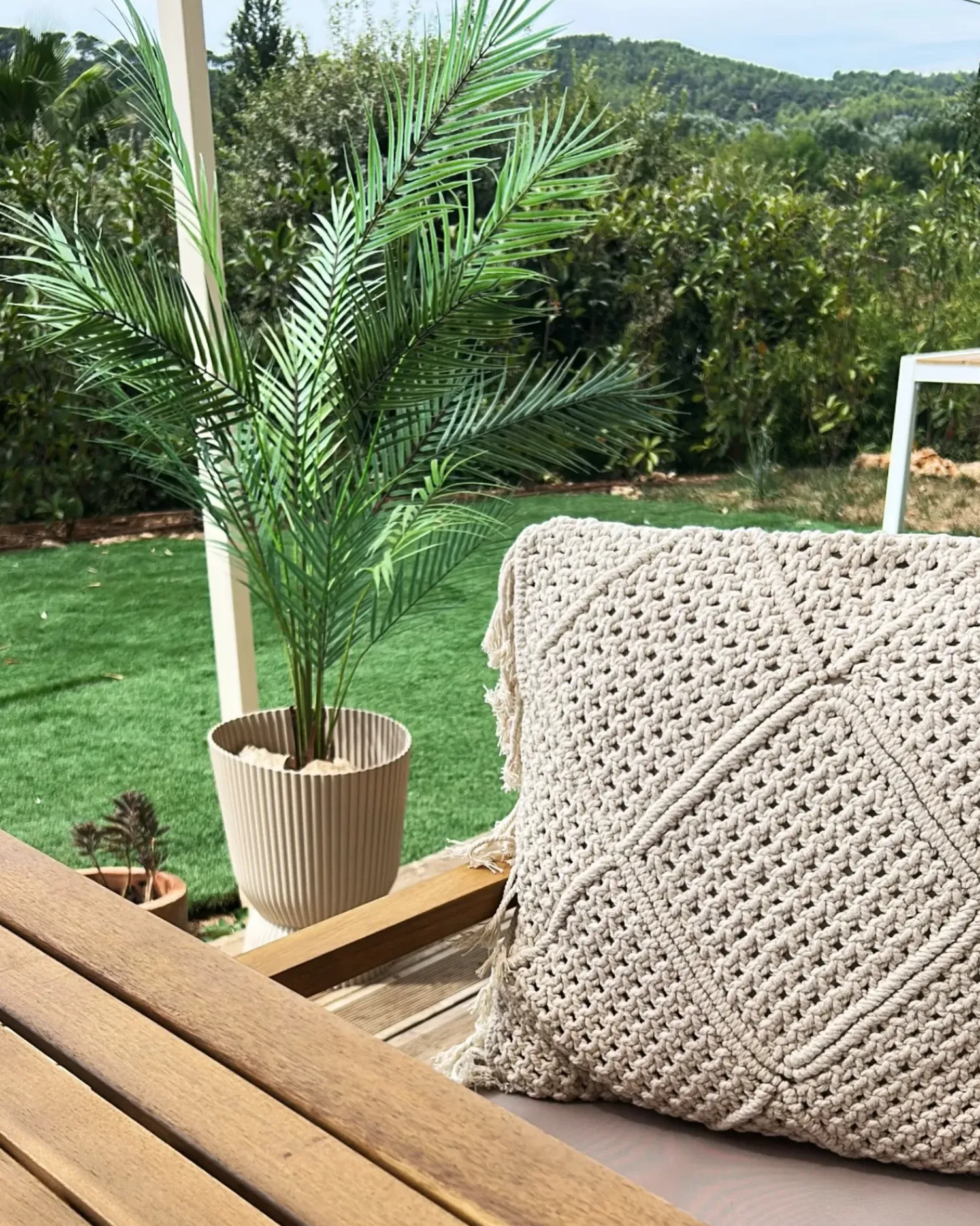 Beliani Pianta artificiale ARECA PALM 124 cm Verde Verde Nero