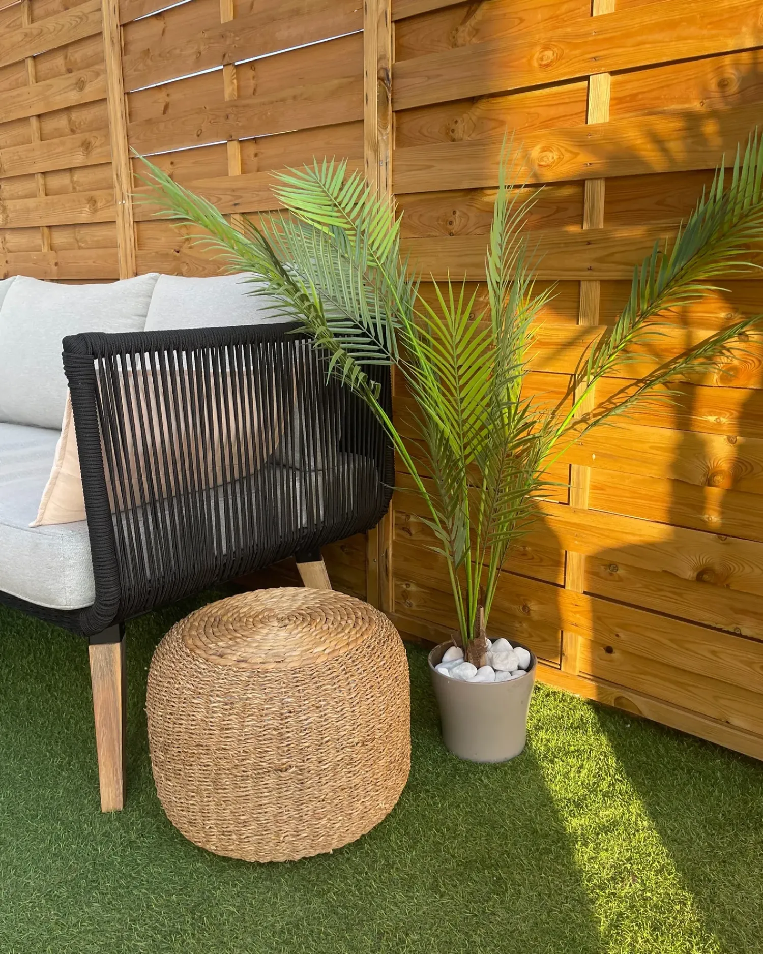Beliani Pianta artificiale ARECA PALM 124 cm Verde Verde Nero