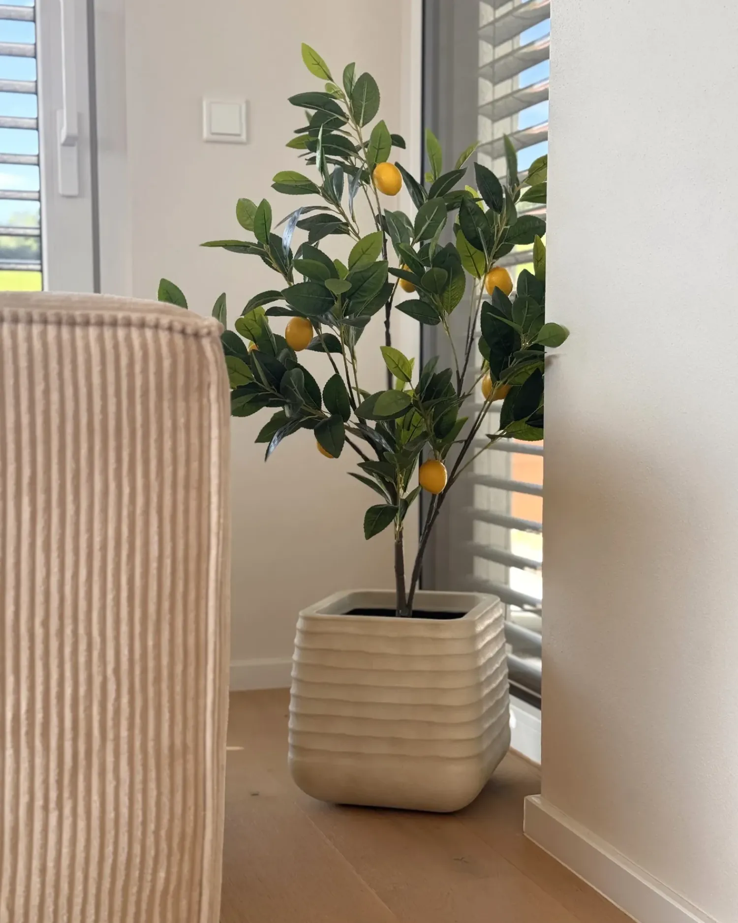 Hot Beliani Pianta artificiale LEMON TREE Verde Nero Verde