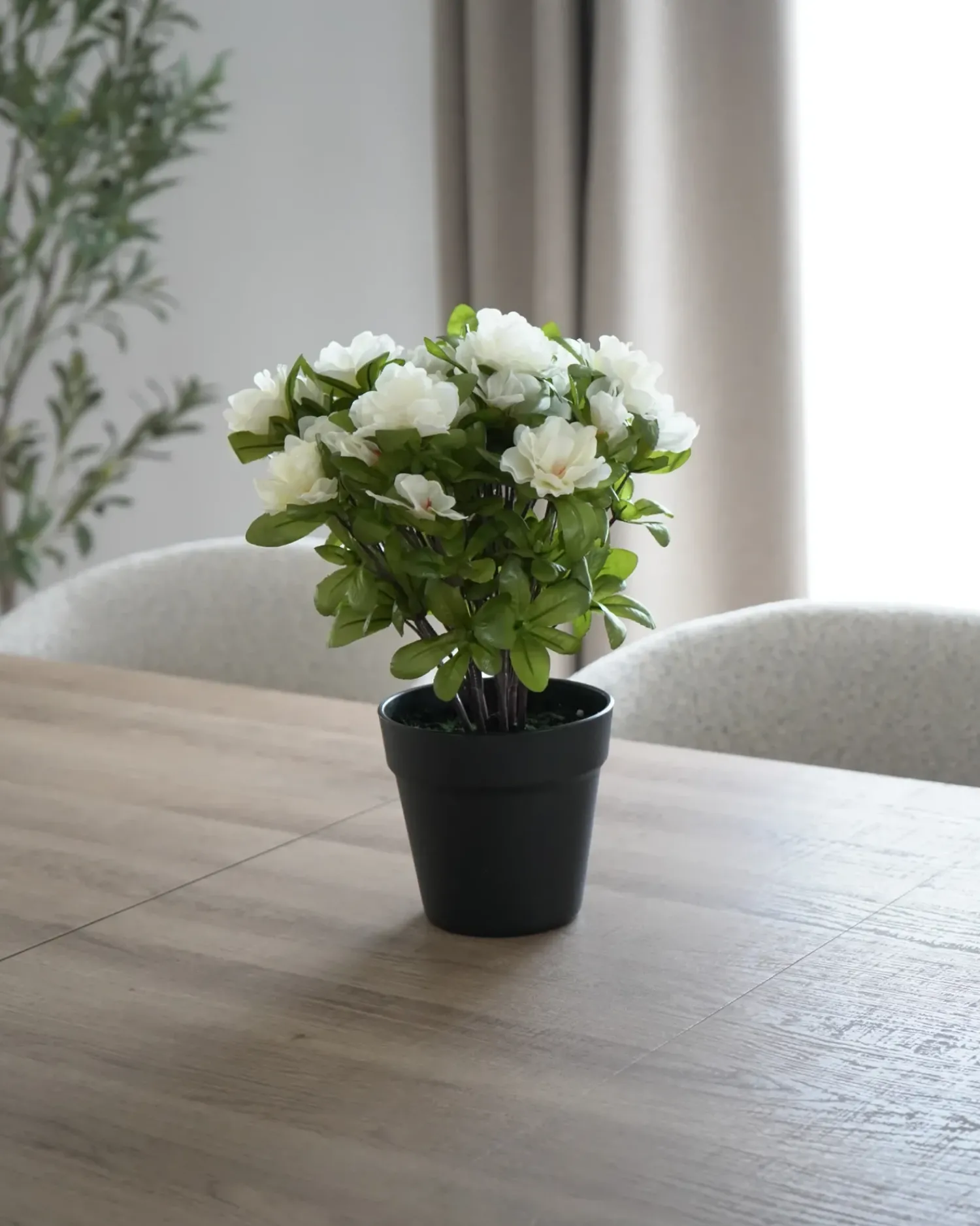 Beliani Pianta artificiale NOVELLA 36 cm Bianco Bianco Verde Nero