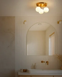 Clearance Beliani Plafoniera MAVILLA Vetro Ottone Bianco Ottone