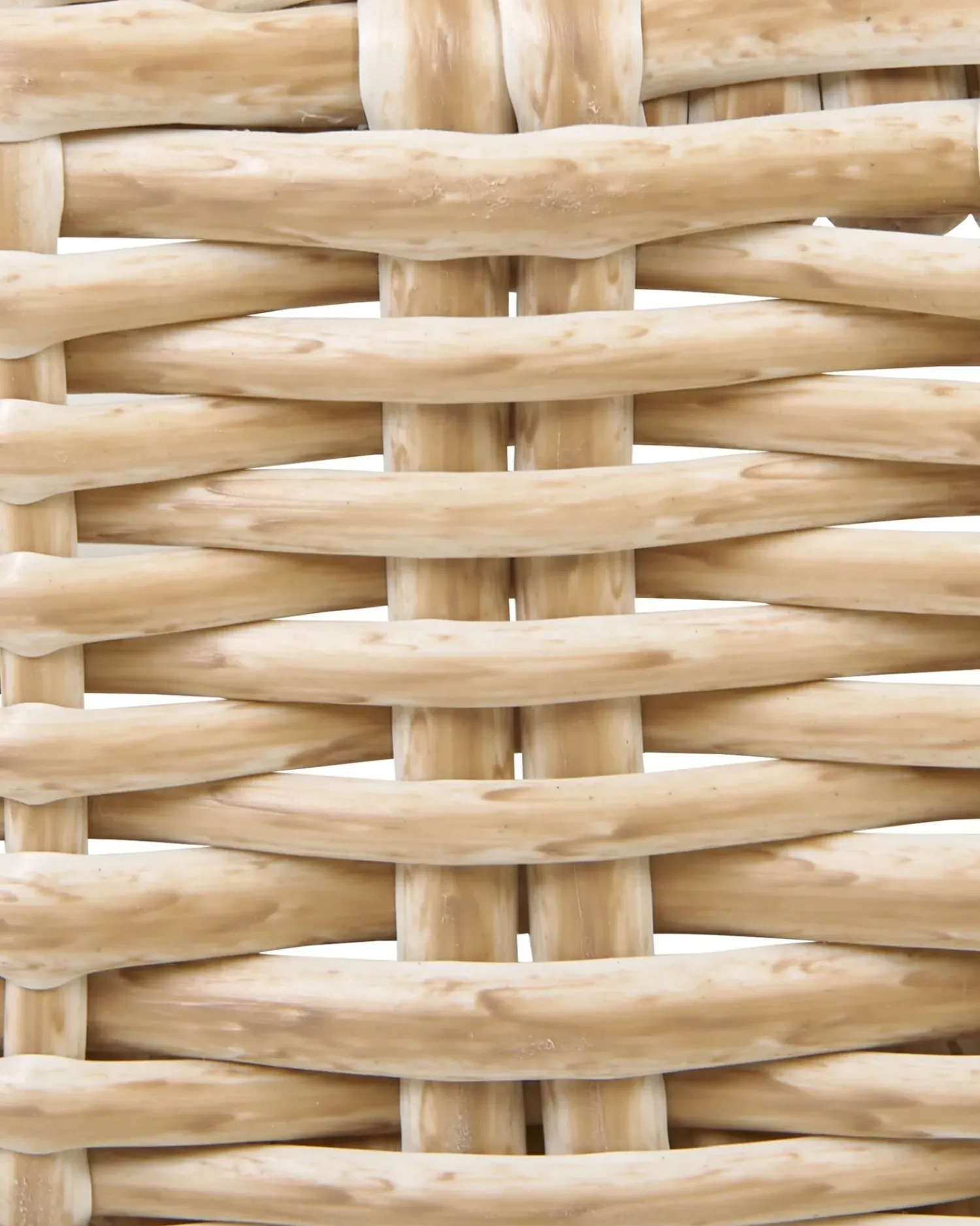 Beliani Poltrona da giardino con ottomana ARCILLE Rattan sintetico (PE) Naturale Beige Bianco Naturale