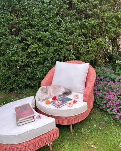 Best Beliani Poltrona da giardino con ottomana ARCILLE Rattan sintetico (PE) Rosa pesca Bianco Rosa
