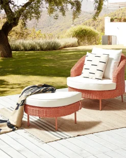 Best Beliani Poltrona da giardino con ottomana ARCILLE Rattan sintetico (PE) Rosa pesca Bianco Rosa