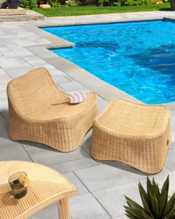 Online Beliani Poltrona da giardino con ottomana AIGANI Rattan Naturale Beige Naturale