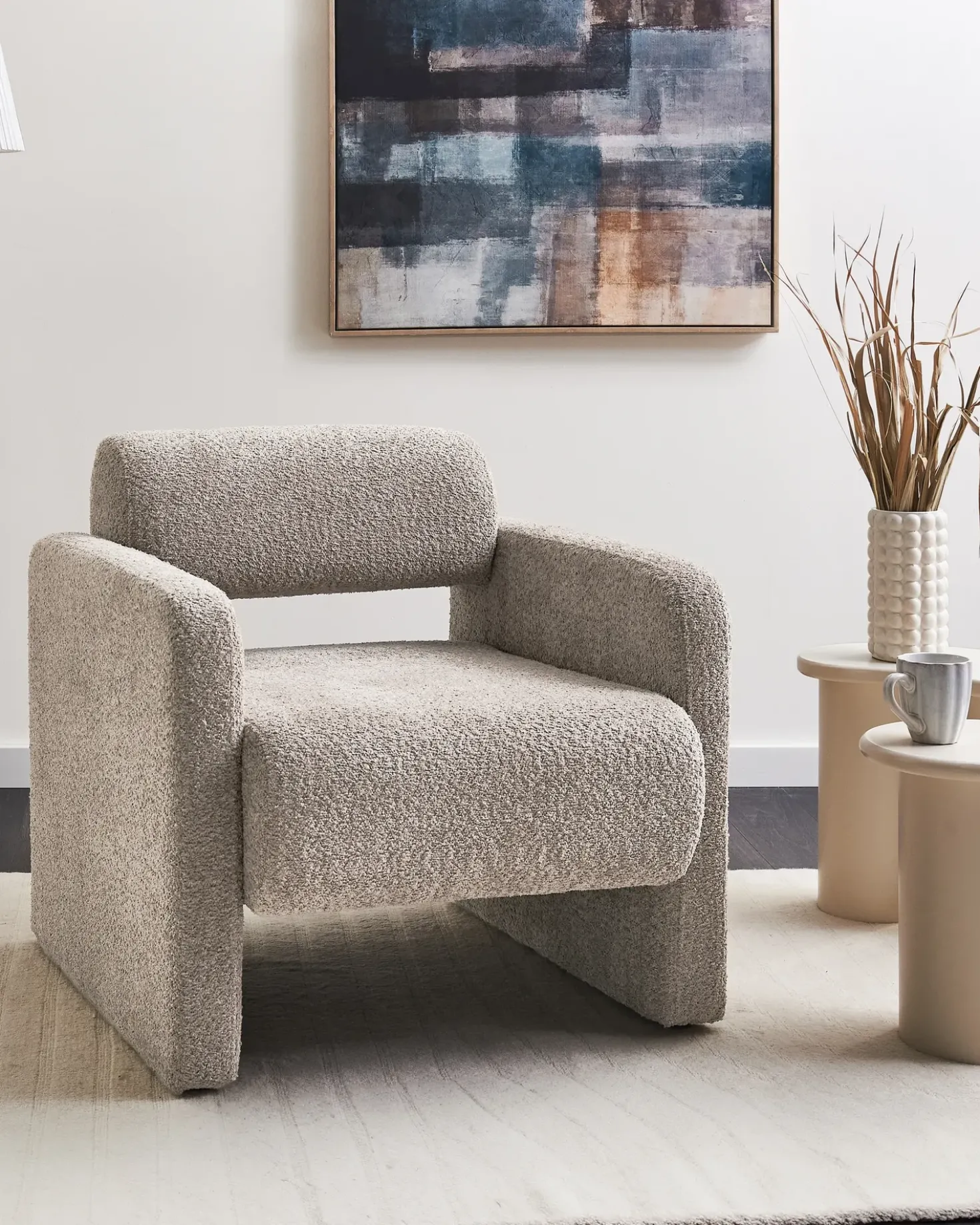 Poltrona HALLSBERG Bouclé Tortora