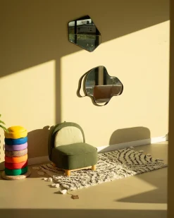 Clearance Beliani Poltrona per Bambini Dinosauro FABORG Tessuto Verde scuro Beige Marrone Verde