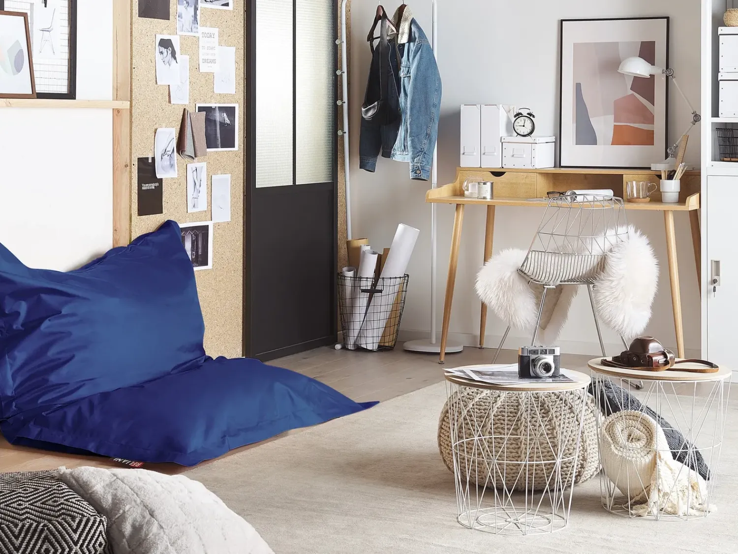 New Beliani Poltrona sacco 300 L FUZZY 180 cm 140 cm scuro Blu
