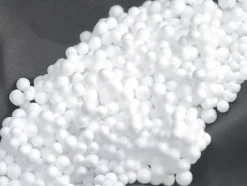 Discount Beliani Poltrona sacco 300 L FUZZY EPS 10 cm 60 cm Bianco