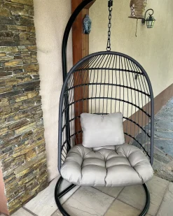 Sale Beliani Poltrona sospesa con supporto da pavimento ALLERA Metallo Nero Grigio Nero