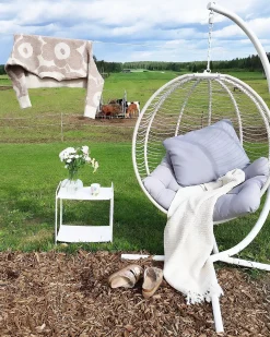 Outlet Beliani Poltrona sospesa con supporto da pavimento ARCO Metallo Bianco Bianco Grigio