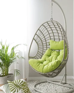 Outlet Beliani Poltrona sospesa con supporto da pavimento ARPINO Rattan sintetico (PE) Beige Beige Naturale Verde