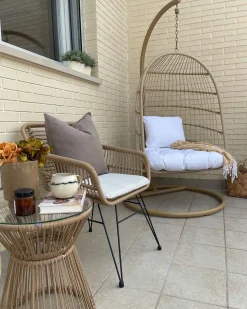 Sale Beliani Poltrona sospesa con supporto da pavimento ALLERA Rattan sintetico (PE) Beige Bianco Beige Naturale