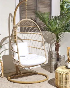 Sale Beliani Poltrona sospesa con supporto da pavimento ALLERA Rattan sintetico (PE) Beige Bianco Beige Naturale