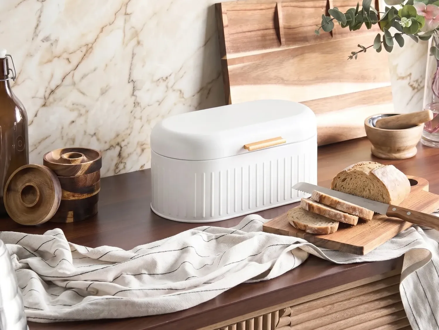 Beliani Portapane DOUCEUR Metallo Bianco Bianco Marrone