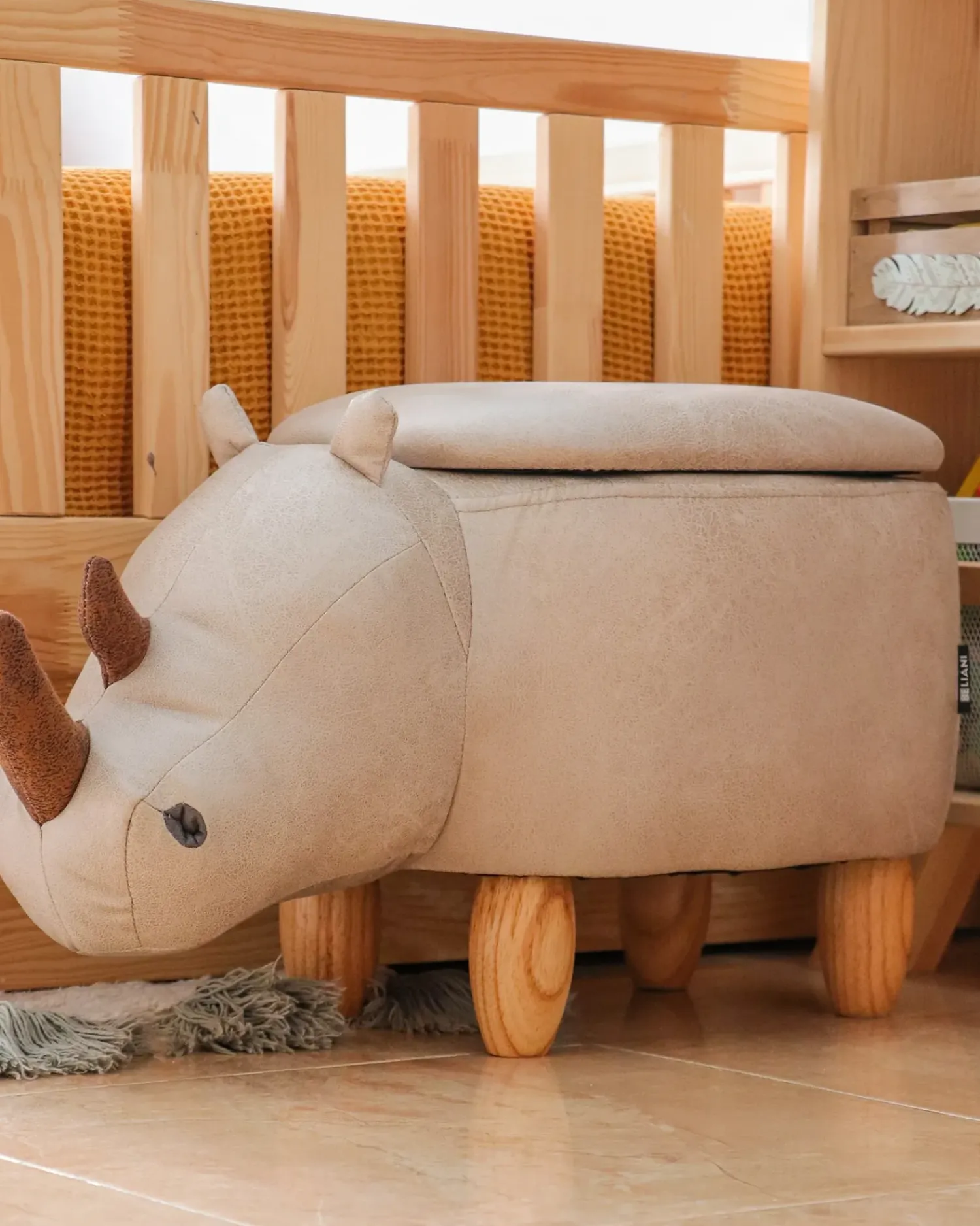 Outlet Beliani Pouf animaletto contenitore RHINO Pelle sintetica Grigio chiaro Rinocerone Marrone Grigio