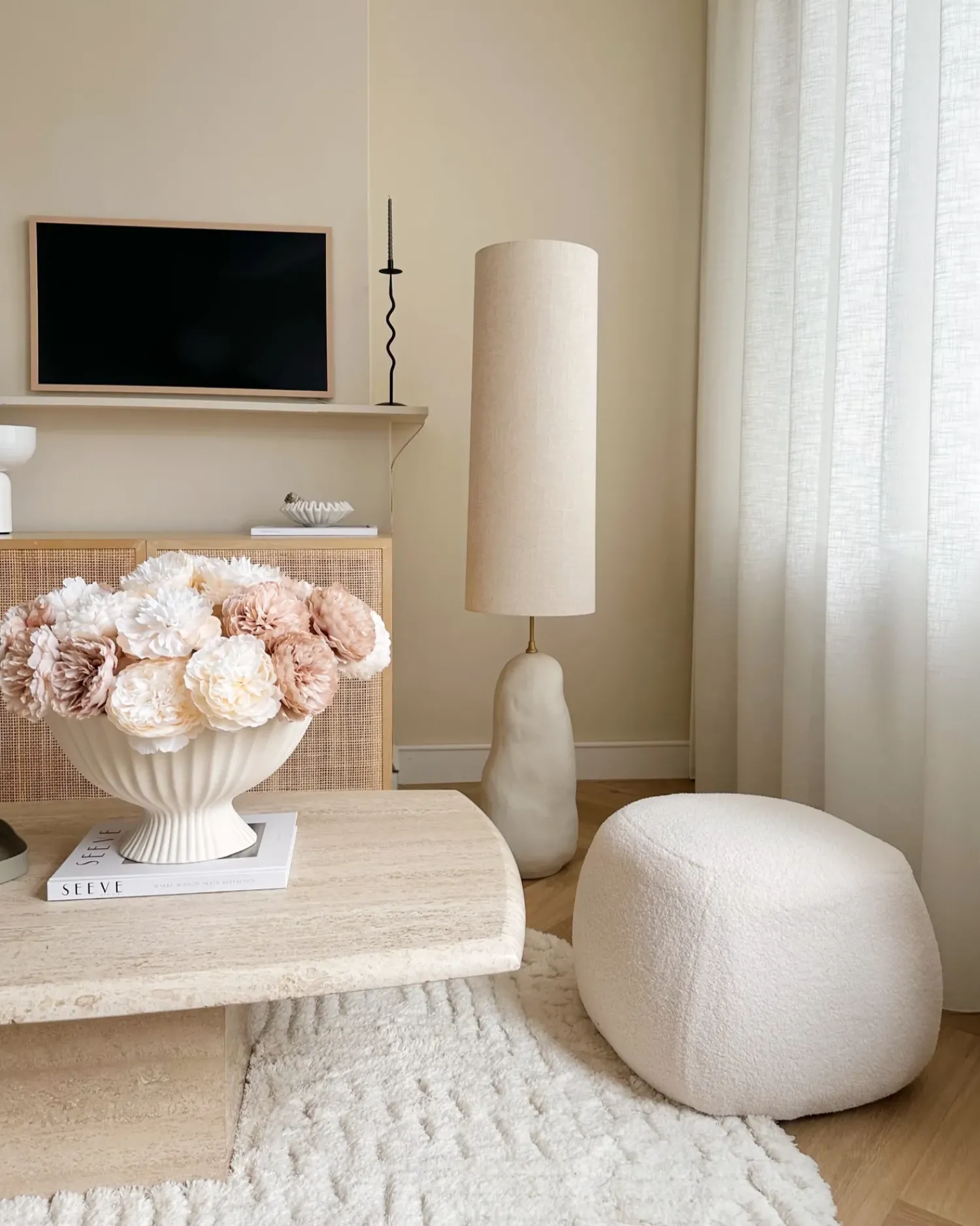 Sale Beliani Pouf BARRON Bouclé sporco Bianco