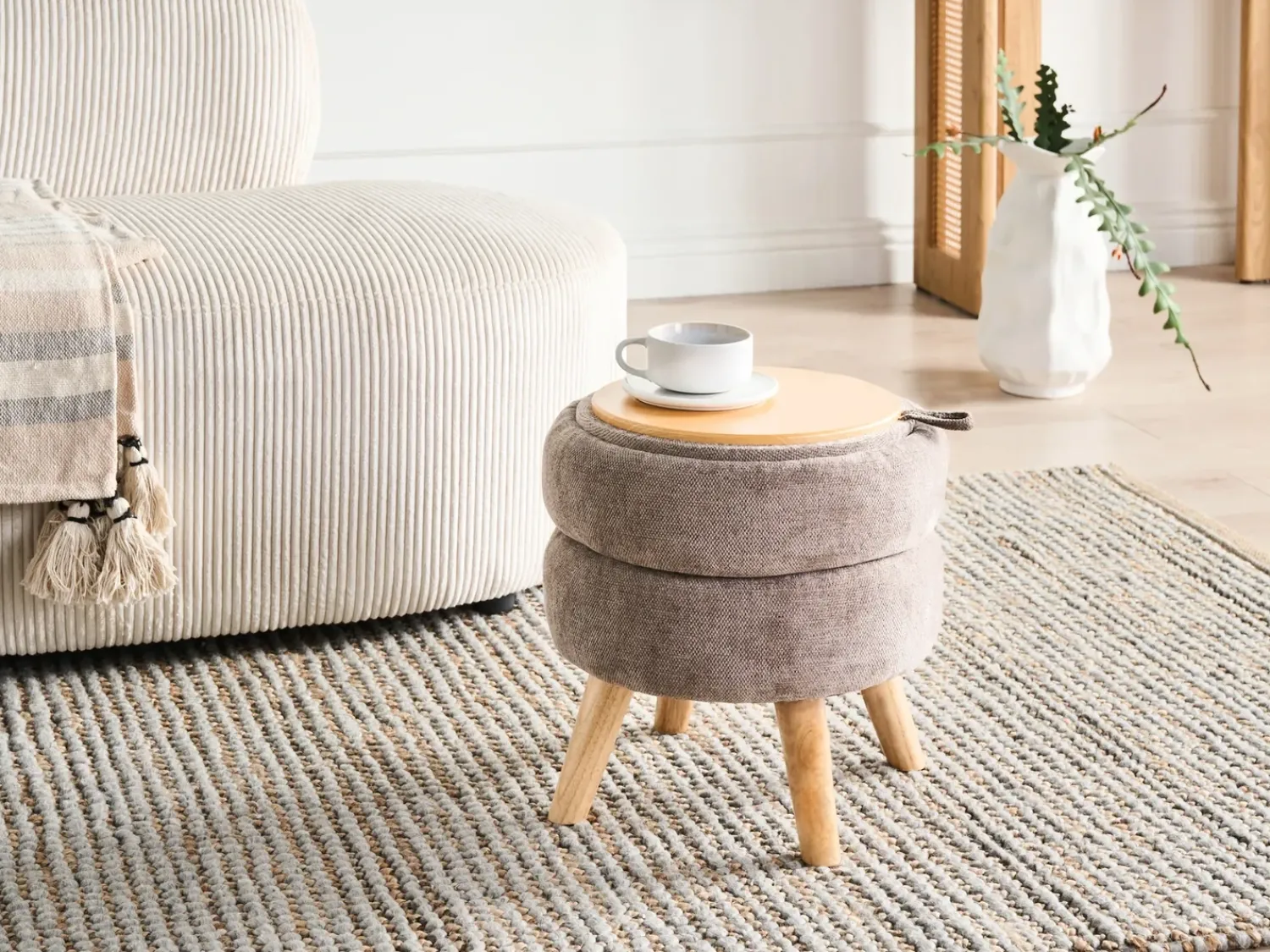 Outlet Beliani Pouf contenitore HAWLEY Ciniglia Tortora Beige Grigio