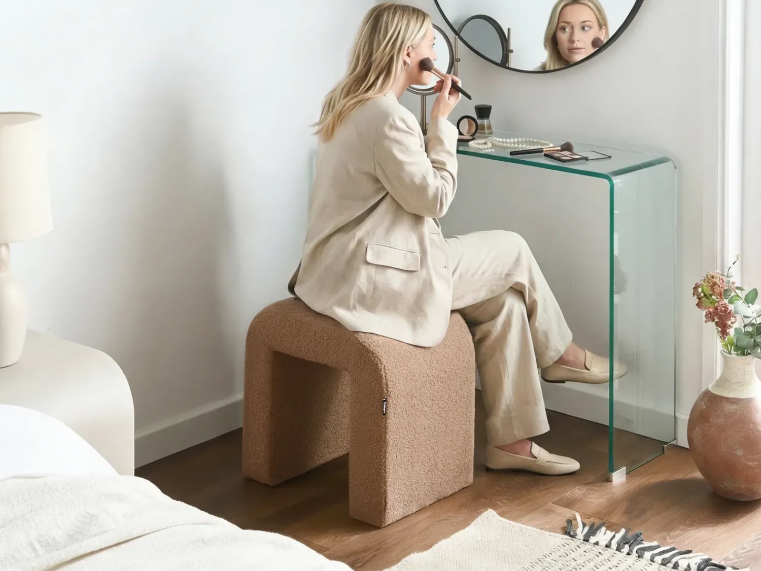 Beliani Pouf ESTES Bouclé chiaro Marrone